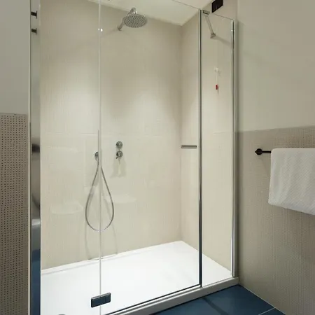 Sant'ambrogio Apartments, Reception H24 아파트