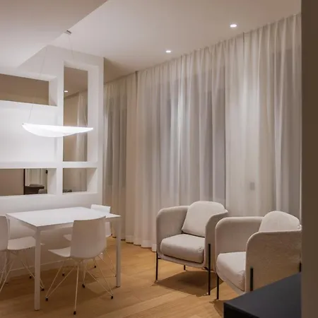 Апартаменты Sant'ambrogio Apartments, Reception H24