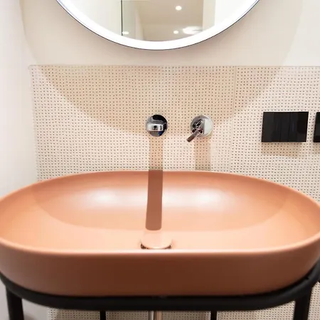 Sant'ambrogio Apartments, Reception H24 아파트