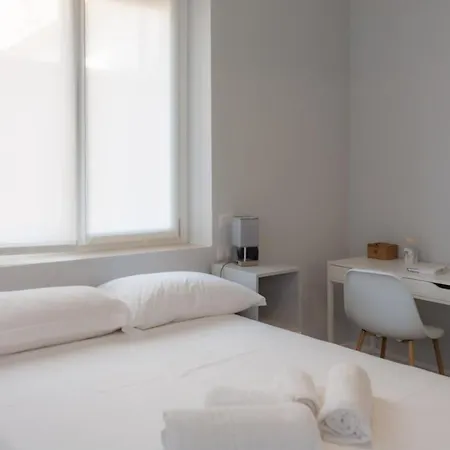 Bnbutler - Pergolesi, 6 - Accogliente E Moderno A Due Passi Da Tutto