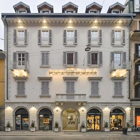 Piazza Della Scala 3