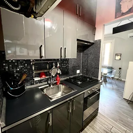 2 Bedrooms, Airco, Wifi, Garibaldi Station By Kibilu Affitti Brevi Daire *