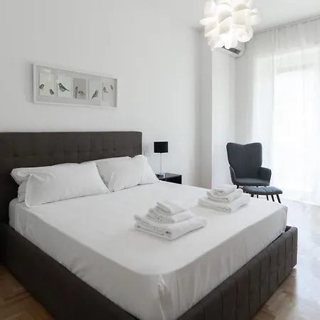 Italianway Easy - Amedeo D'aosta 9 * Milan