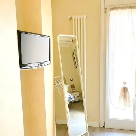 One Bedroom With View Balcony And Wifi At Milán