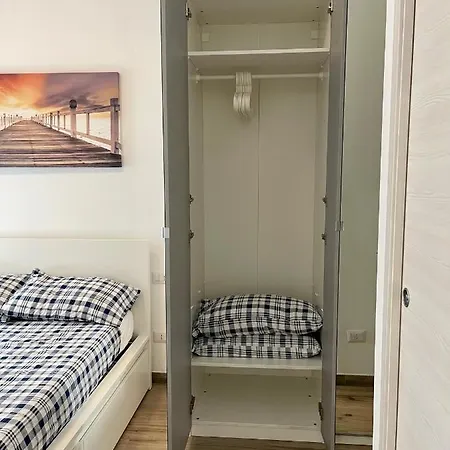 Housitalia شقة ميلان