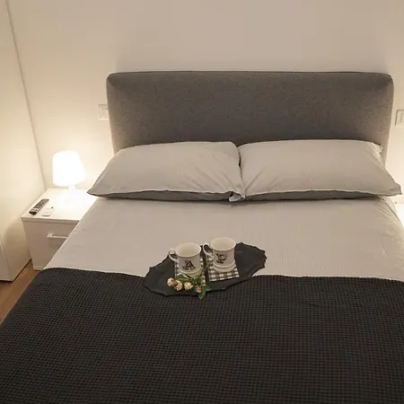 G62 Confortevole Bilocale Zona Stazione Apartment Mailand