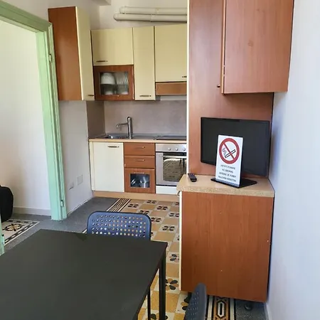 Delizioso Bilocale In Zona Fondazione Prada 4 Piano Senza Ascensore Apartment *