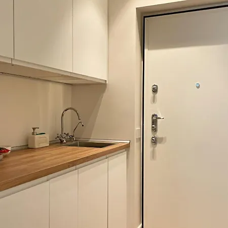 Oreaspiti - Not Only A In Magenta Quarter *