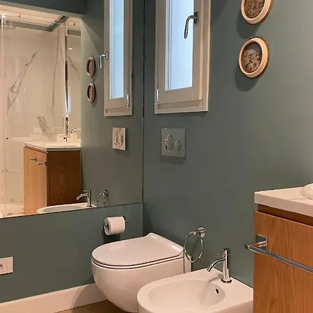 Oreaspiti - Not Only A In Magenta Quarter