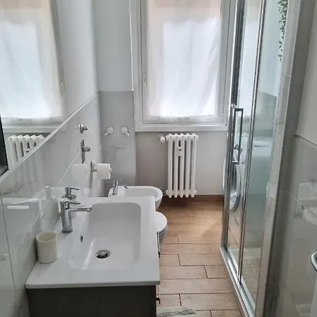 Apartment Prampolini 12 - Affittica *