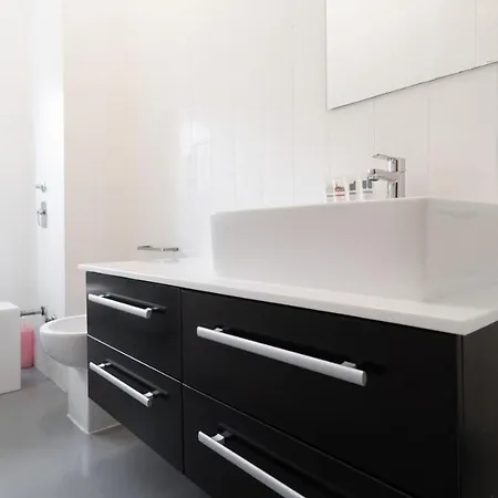 Italianway Easy - Amedeo D'aosta 9 Milan