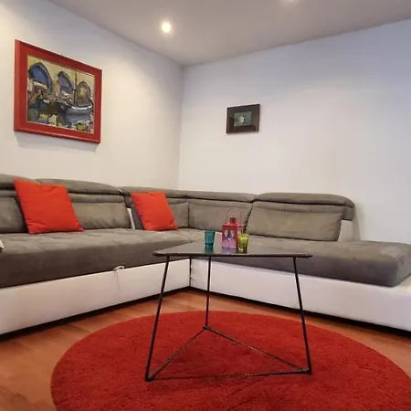 Joivy Studio Near Porta Romana Apartment