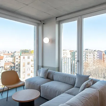 Aparto Giovenale * Milan