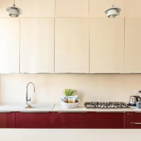 아파트 Rosselli 13 *