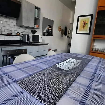 Deloft In Apartment *