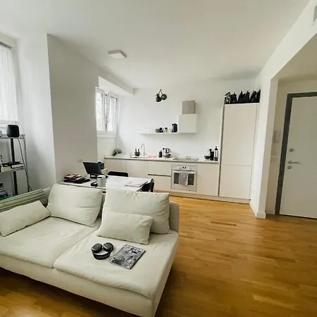 Brembo House Two Apartman *