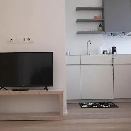 Orea Spiti- Modern Mantegna Arco Della Pace District شقة