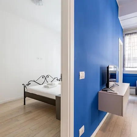 Guesthost - Station Renovated