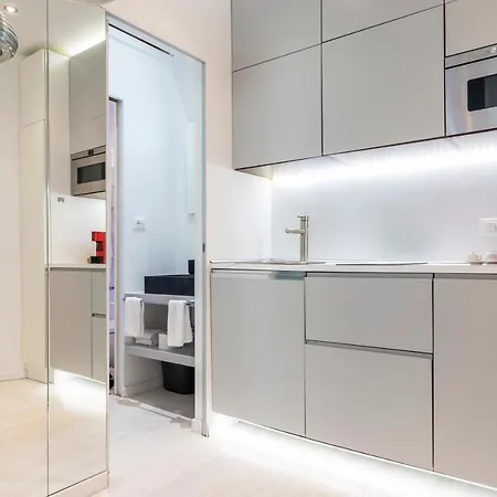 Fifty Eight Brera Apartment