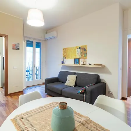 Renovated Flat Close To City Center Lomellina 34