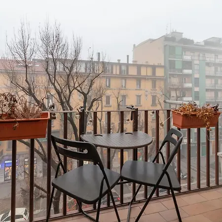 Renovated Flat Close To City Center Lomellina 34