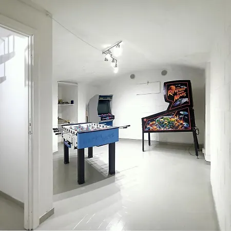 Apartment Game House In The Center