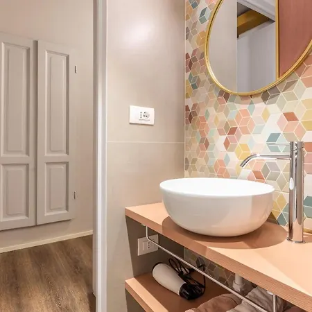 Casa Olfinia - Cosy On The Canal Apartment