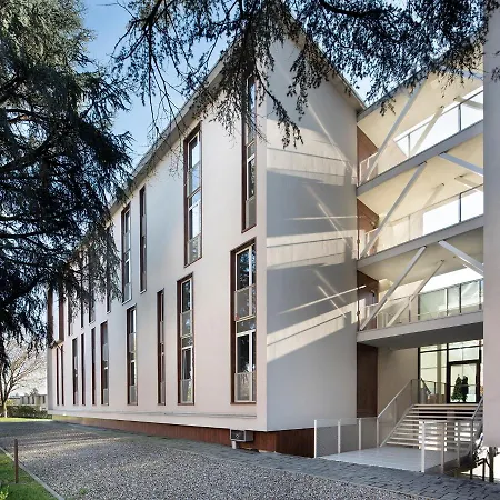 In-domus Monneret *