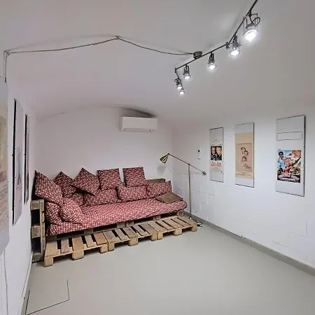 Apartment Game House In The Center
