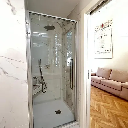 Apartment Arco Della Pace, *
