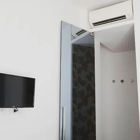 Lejlighed Orea Spiti- Modern Mantegna Arco Della Pace District