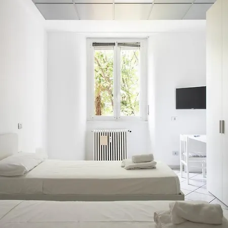 Youhosty - Paoli 3 *