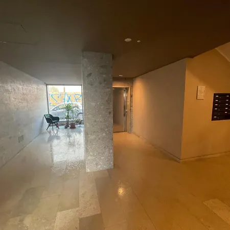 Casa Aleardo 1b Milão