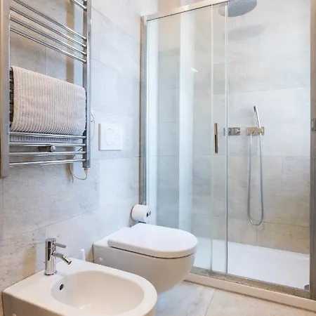 Apartament Rosselli 13 Mediolan