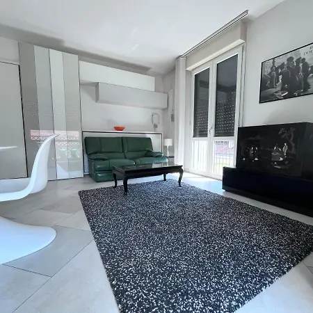 Fenix Apartment *