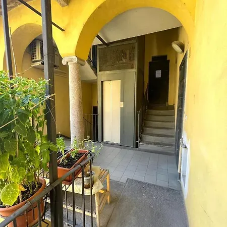 Lägenhetshotell Easy - And Navigli 4*