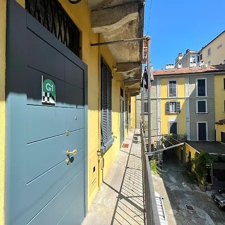 Easy - And Navigli
