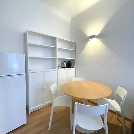 Aparthotel Easy - Rooms&apartments Navigli 4*