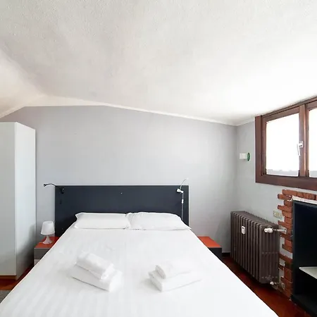 Hbhall Residenze Darsena Διαμέρισμα