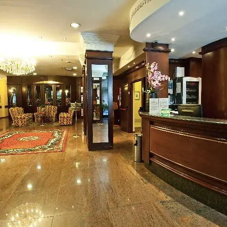 Hotel Mythos Milaan