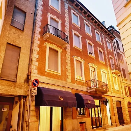 Genius Downtown 3*
