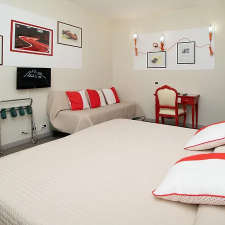 Admiral Hotel 4*