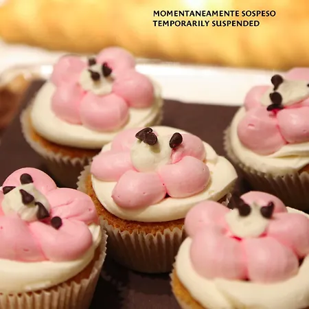 Blaise & Francis Отель 4*