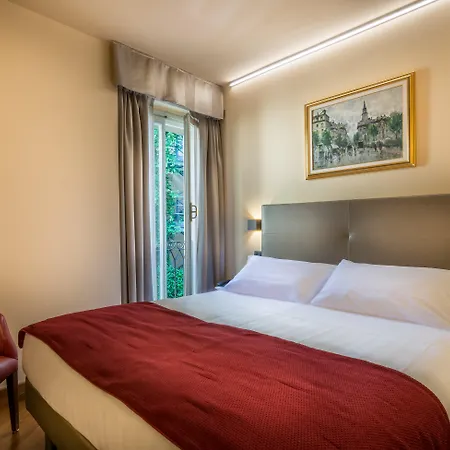 Regina 4* Milán