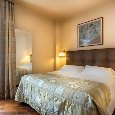 Regina 4* Milán