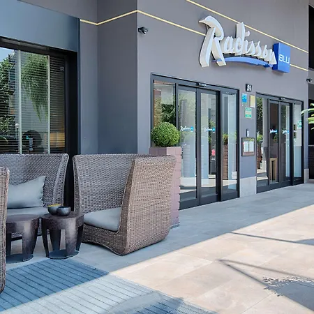 فندق راديسون بلو 4*