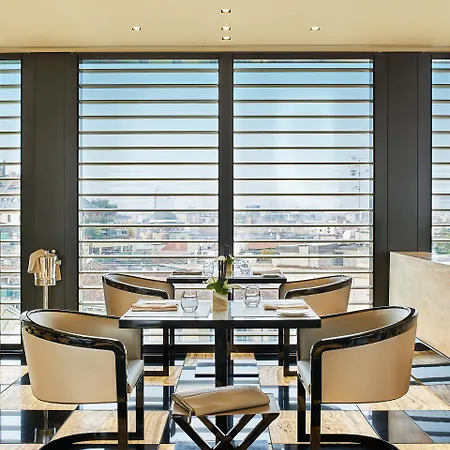 Armani 5* Milánó