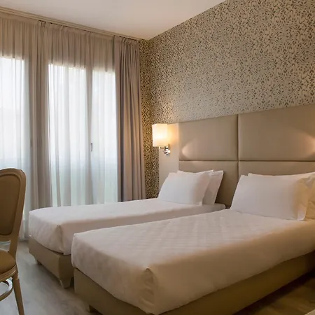 Nasco Hotel 4*