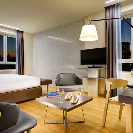 Century Hotel 4*