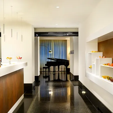 Hotel Century 4*